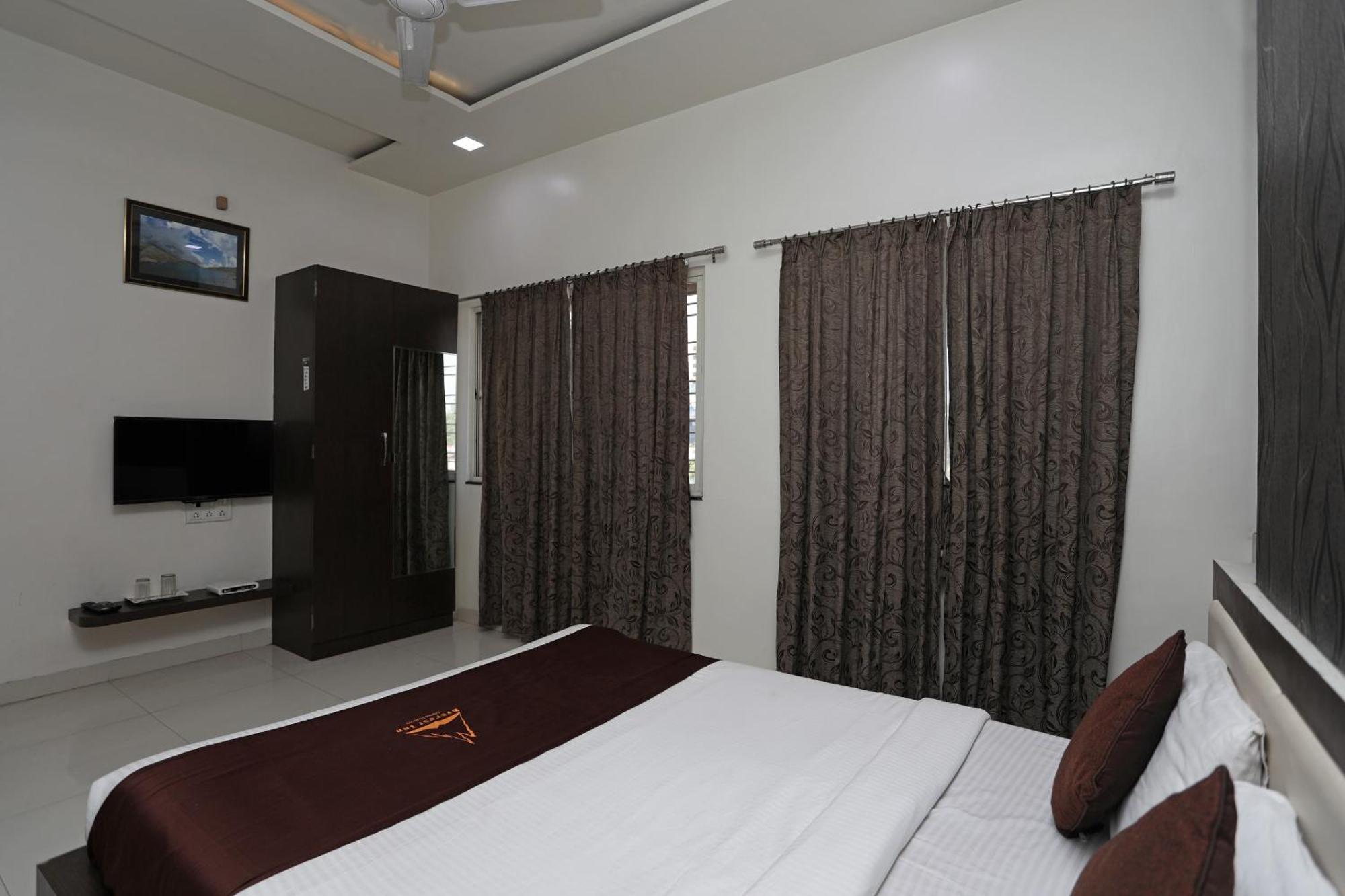 Hotel O Everest Inn Hotel Pune Exterior photo